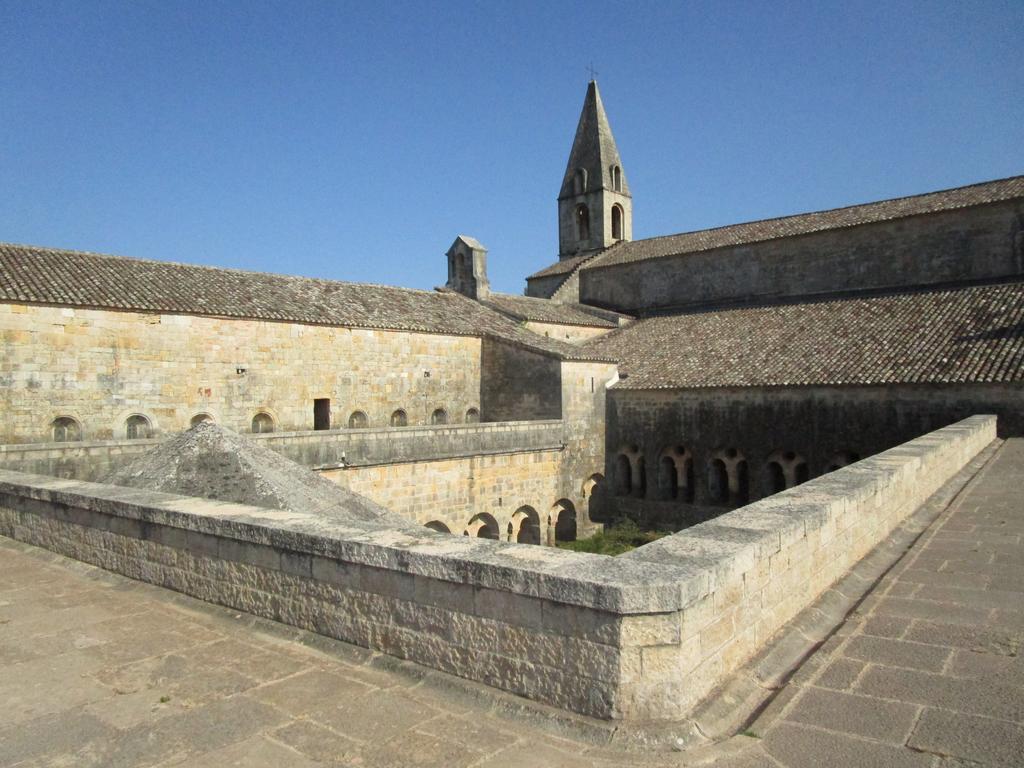 Logis Hostellerie De L'Abbaye Le Thoronet Eksteriør bilde